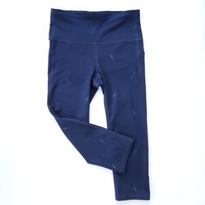 GAPFIT Blackout Technology Capris Leggings